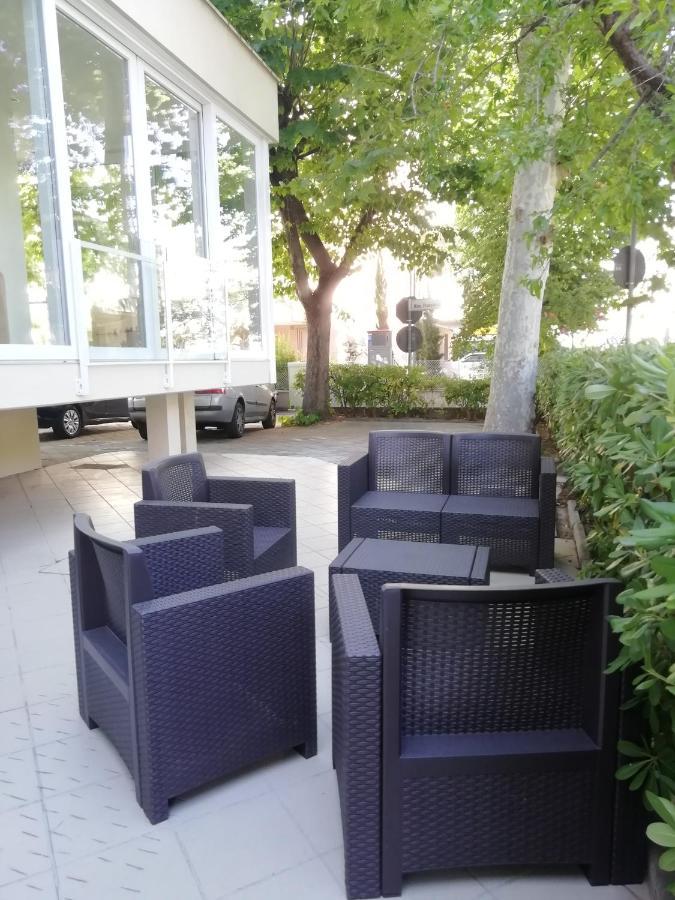 Hotel Cormoran Riccione Exterior foto